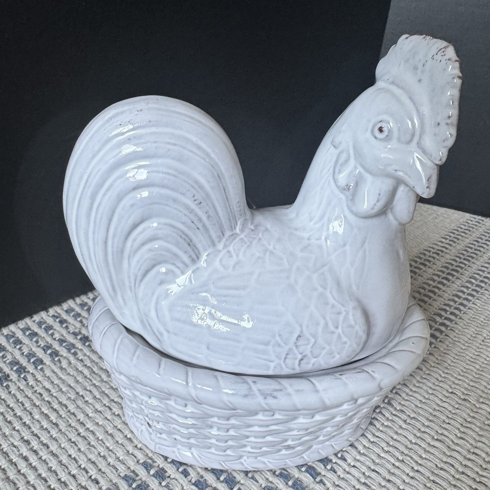 Hen On Nest Lidded Bowl- Ceramic- Unmarked French Country Farm Style-EUC